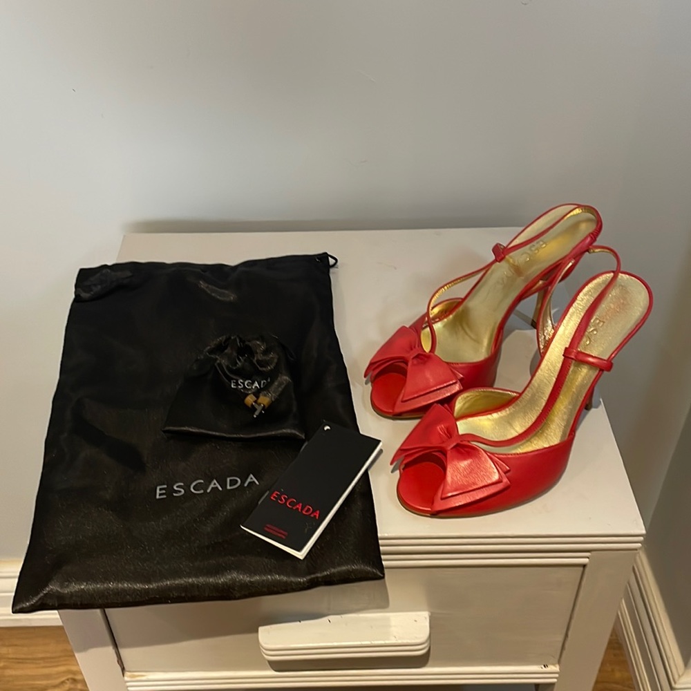 NWOT - Escada Heels- Size 36.5